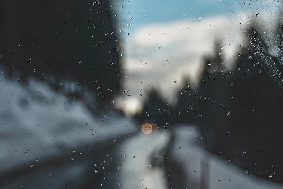 How_to_achieve_the_perfect_streak-free_window_on_your_car_in_5_mins